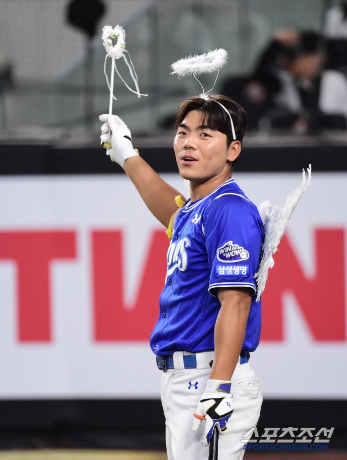  Future's guardian angel, Samsung's Soo-ho