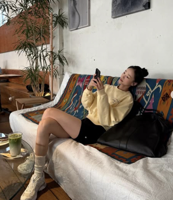 Son Yeon-jae bought a detached house in Itaewon for 7.2 billion won..I enjoy this much every day, so I can afford it
