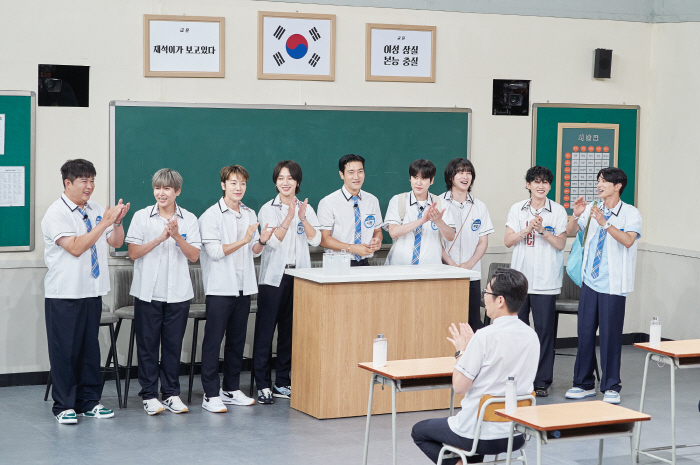 Super Junior Shares Secrets Behind 20 Years Together on ‘Knowing Bros’