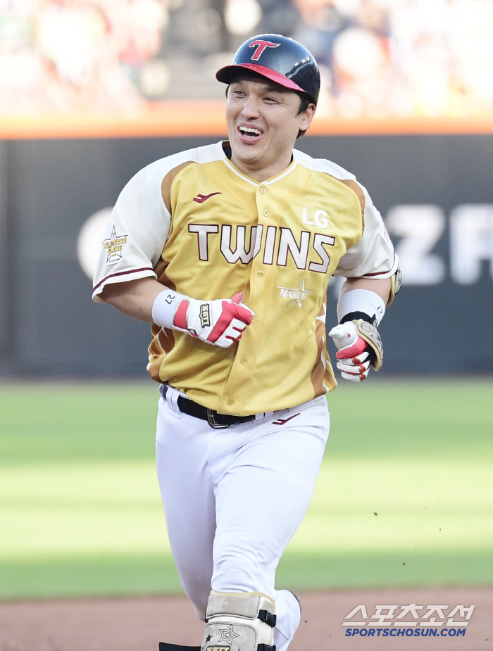 A hot batting battle! For the second year in a row, Nanum All-Star laughed...Park Dong-won and Kim Tae-gun Home Run → Kim Seo-hyun SV 