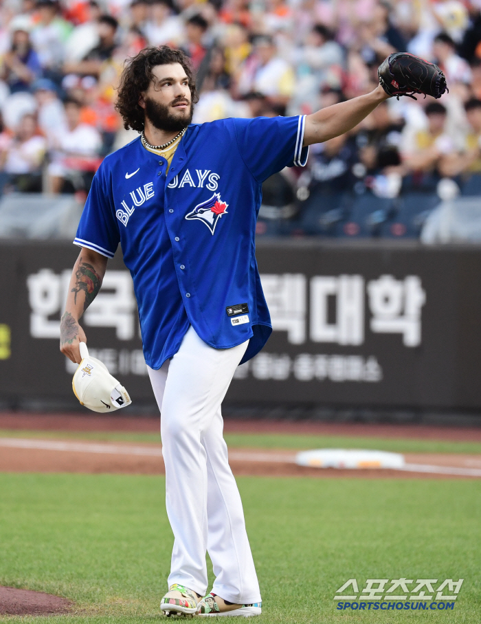 A hot batting battle! For the second year in a row, Nanum All-Star laughed...Park Dong-won and Kim Tae-gun Home Run → Kim Seo-hyun SV 
