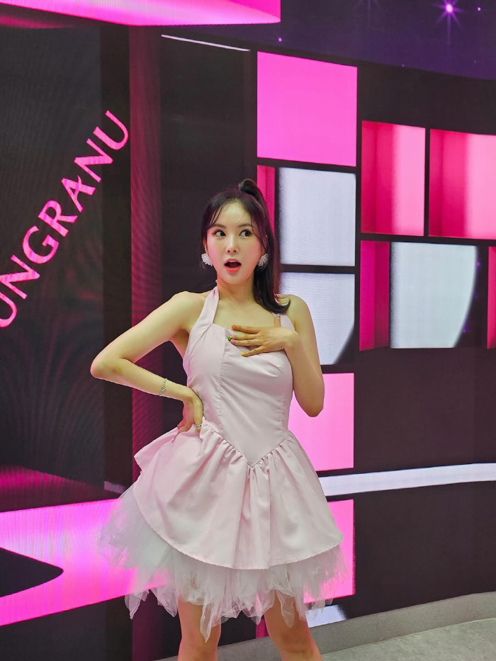 Jang Young-ran succeeded in bold styling mannequin body that revealed chest bones after losing 23kg