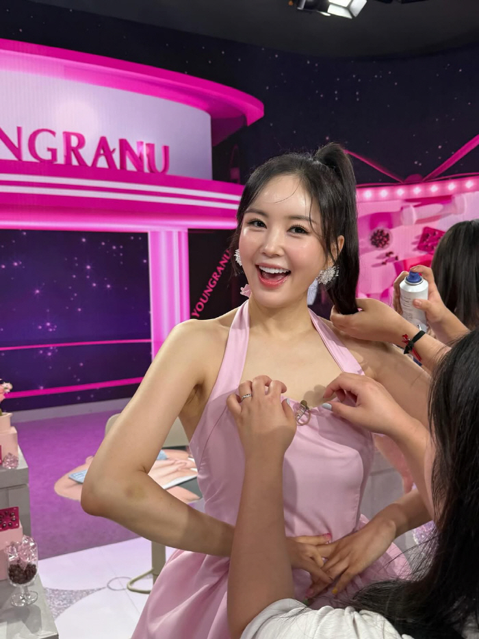 Jang Young-ran succeeded in bold styling mannequin body that revealed chest bones after losing 23kg