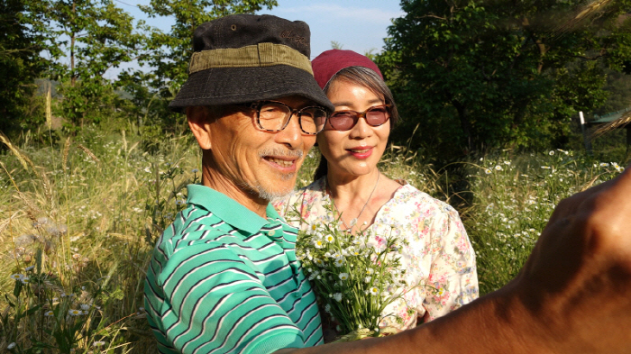 Model wife and farmer husband 'Life Act II romance' in Mt. Songnisan (Human Theater)