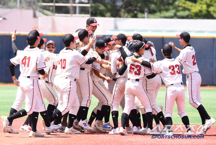  Cheering Deoksu wins the long-awaited Cheongryonggi!