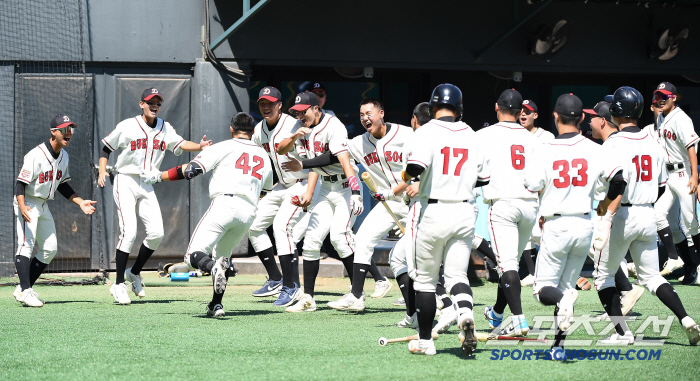  Deoksu High School, Seol Jaemin, two-run shot with a head start