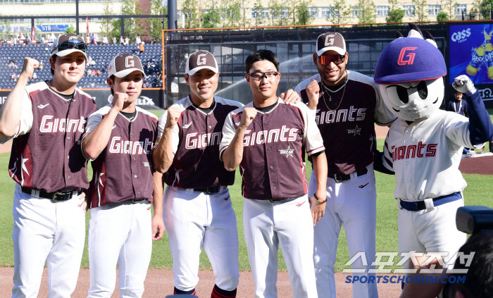  Lotte Players Participating in the All-Star Game