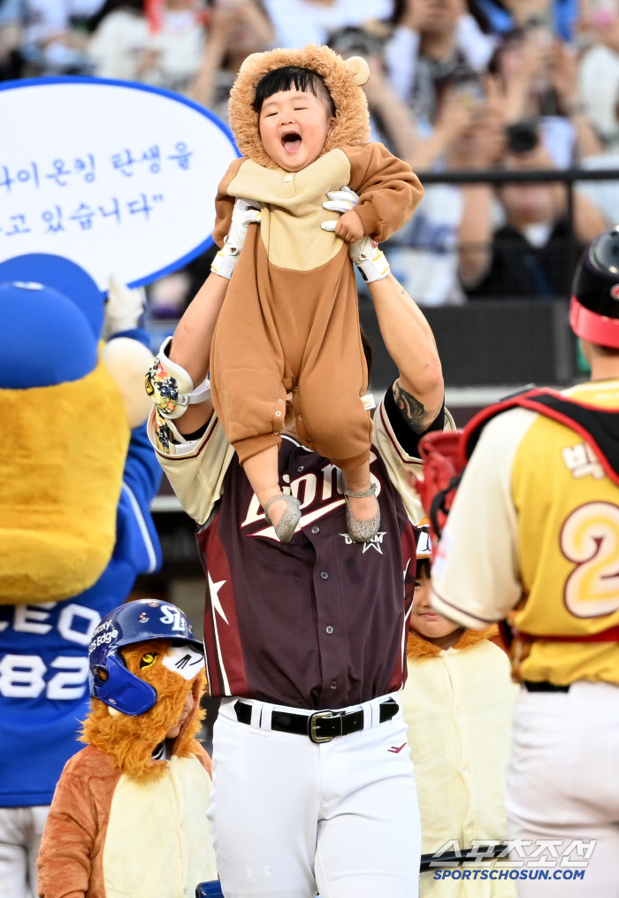  Ryu Jihyuk, the birth of a new Lion King