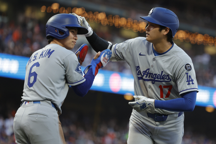 Do you want to bulk up? Ask Kim Hye-sung, three hits  two steals  a spectacular defense surprised the broadcastersthe driving force behind the real estate of stolen bases