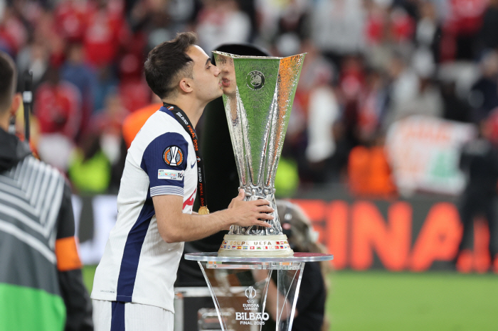 Good bye Son Heungmin! Sonny Baragi Offers AC Milan Free Contract...6.4-billion-year-old stumbling block → Looking to make a comeback as a replacement for Teo