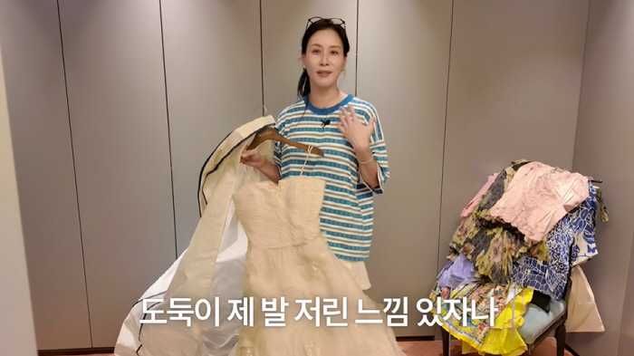Jang Dong-gun ♥ Ko So-young reveals her wedding dress, which is the only one in the 20 million won range, in a colorful style (that is, Ko So-young)