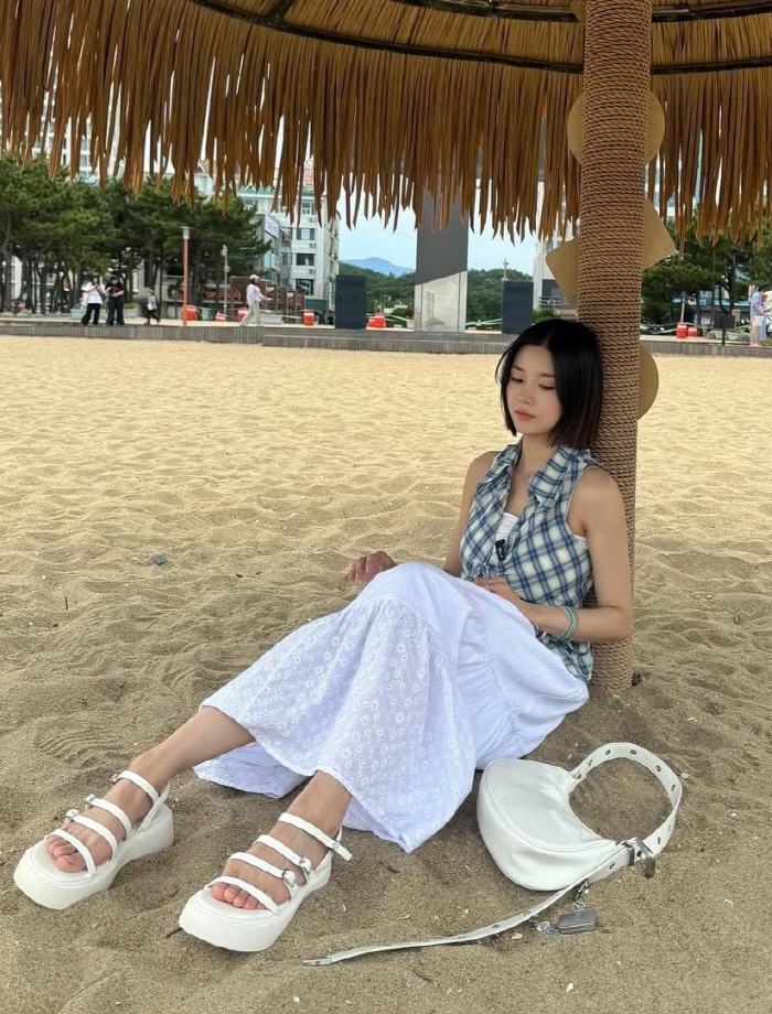 Kwon Eun-bi, the owner of 2.4 billion buildings, tattooed all over her body..The unexpected charm of the goddess Waterbomb