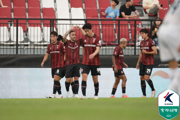  Bucheon FC team's history was unfortunately missed. Vasani's first goal → Chapman equalizer Bucheon vs Gimpo 11 draw