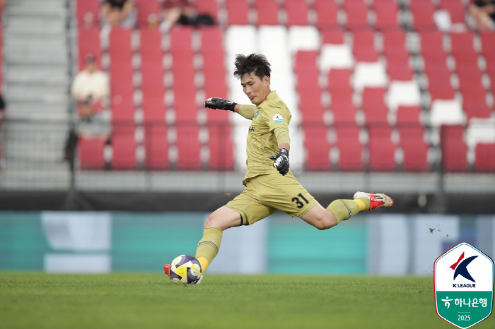 Bucheon FC team's history was unfortunately missed. Vasani's first goal → Chapman equalizer Bucheon vs Gimpo 11 draw
