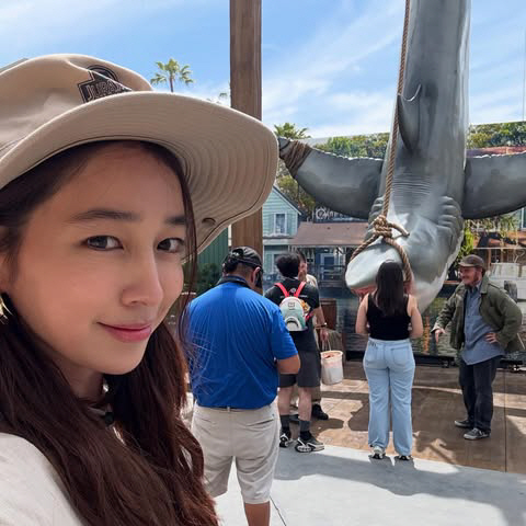  Where is Lee Byungheon? Lee Min-jung, who went on a trip to LA, exploded in beauty next to Jaws
