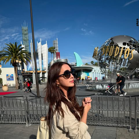  Where is Lee Byungheon? Lee Min-jung, who went on a trip to LA, exploded in beauty next to Jaws