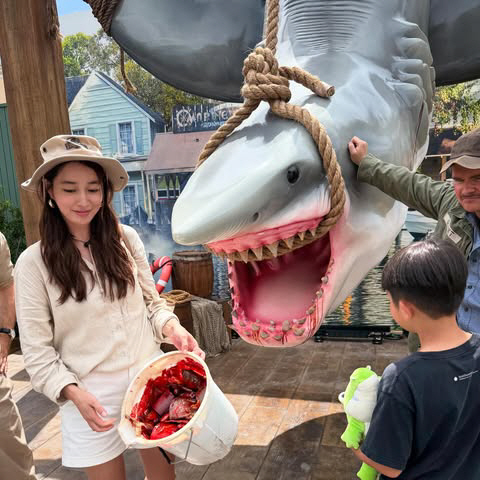  Where is Lee Byungheon? Lee Min-jung, who went on a trip to LA, exploded in beauty next to Jaws