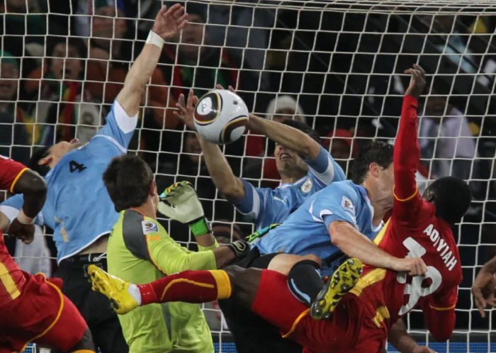 Suarez's Hand Revisits at Euro 2025 in 女...Tears after leaving → 10 players were completely defeated by Germany and Sweden