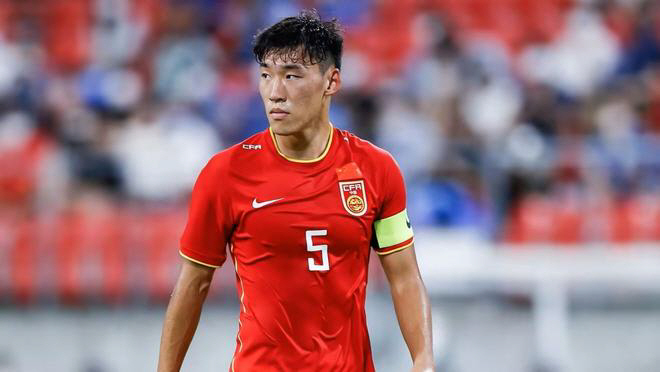 Because of Lee, China, who lost a point against Korea, also made a mistake against Japan, pointed out the best defender in the search for criminals