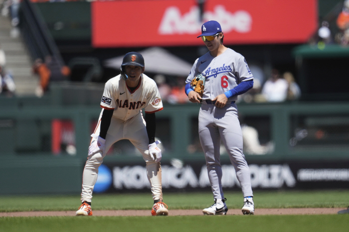 June batting average of 0.143 → July 0.324 Lee Jung-hoo, who has changed dramatically, hits Yamamoto...Hope for the second half of the year after shaking off sluggishness. 