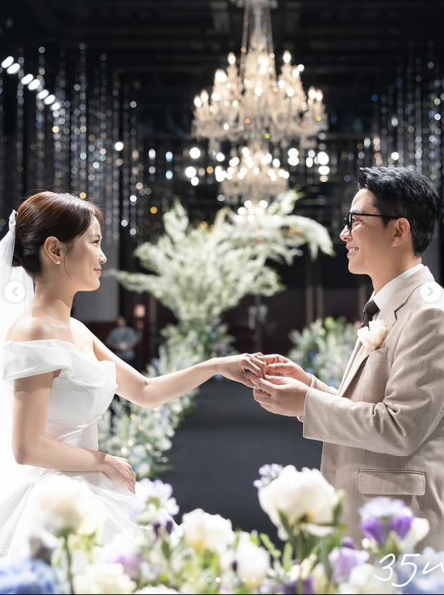 Kim Jun-ho ♥ Kim Ji-min, the 25th couple...'Tears, Laughter, and Chant' is the best wedding ceremony ever