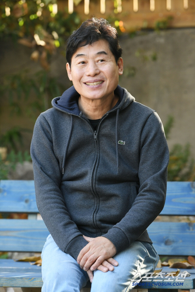 Lee Yeon-bok's first salary of 3,000 won when he was the youngest...I jumped from the second floor to run away