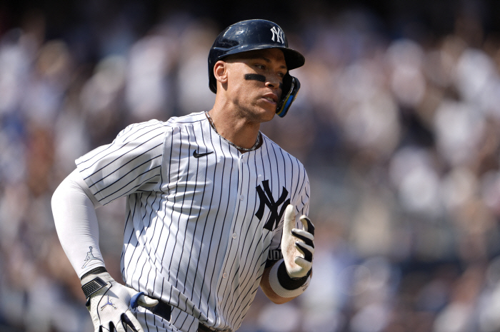Ohtani, the counterattack of the second-place group, is being pursued, and five people are the first in the history of 30 home runs in the first half, and 50 home runs?