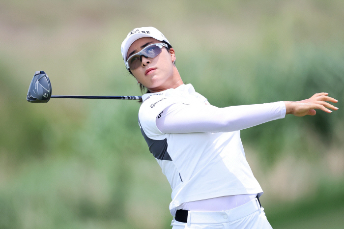 Will Yoon In-na, who is struggling to adapt, and the 299-meter high-powered room of the tee shot work. To the stage of domestic peace and dreams?
