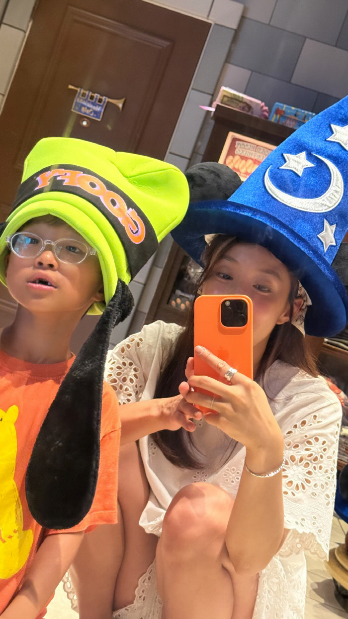 Divorce → Pregnant Lee Si-young, 15-hour Disneyland date Jung Yoon fainted ending