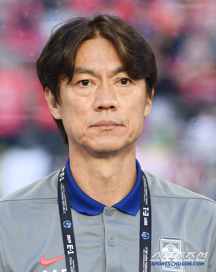 Hong Myung-bo, who lost a painful point after hitting the goalpost, finished behind 01...Jermain's 5th goal