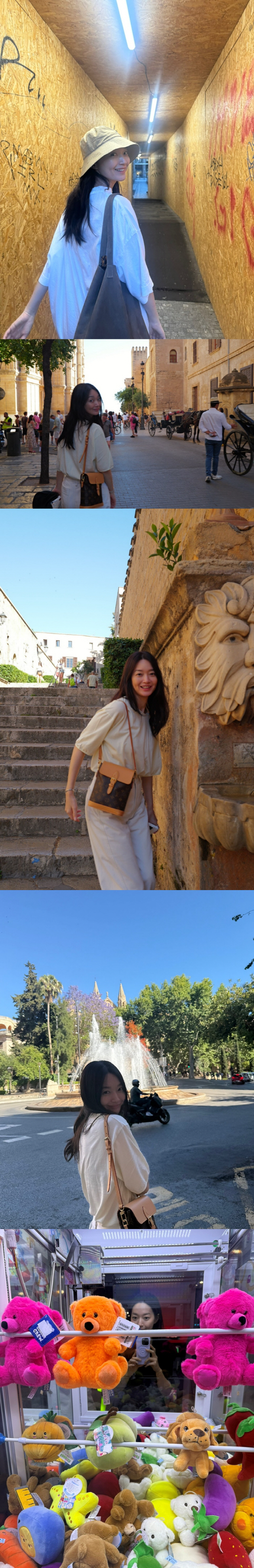 Following Lee Hyo-ri and Jennie, Shin Min-ah..European stride in toe shoes 'Lee Man-bo walked'