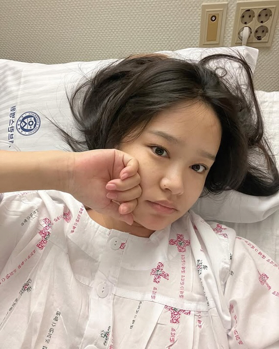 Hey, just five days after your second child's birth, I'm heartbroken and embarrassed
