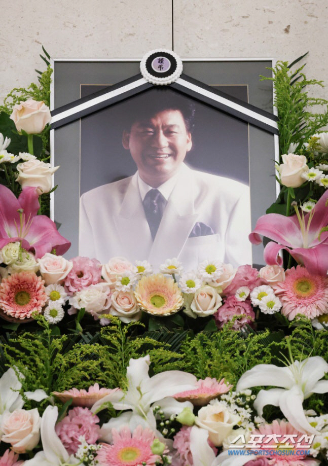 Hyun-chul Becomes a Big Star in the K-pop World..Lim Young-woong and Jang Yoon-jung's 1st anniversary of separation in tears