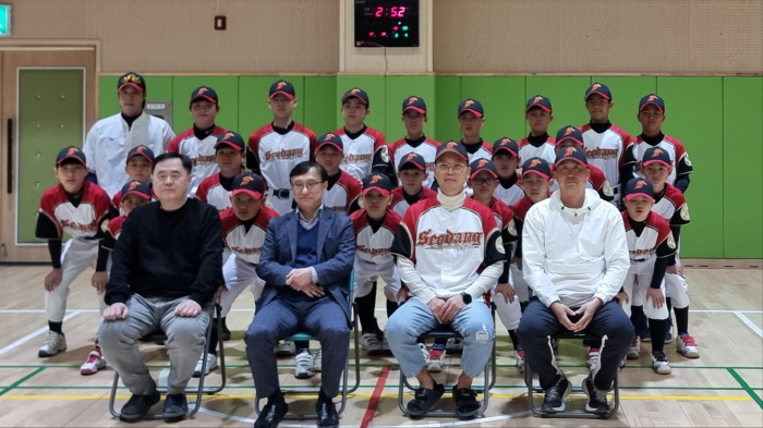 I was on the verge of breaking up because I didn't have a player…The national championship semifinals and the national flag, and now it's a prestigious baseball team! The story of the miracle of human victory