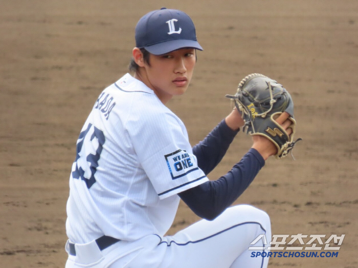 The Japanese left-hander shot the best at 160kmh, but...It'd be great if we could catch control of the ball. 
