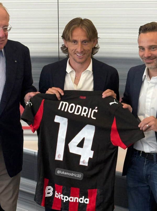  Tottenham's uniform number has been added again. Foolish legend Modric confirmed the transfer of Real → AC Milan...Contract by 2027