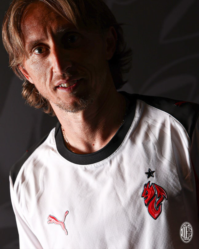 Real legend Modric starts huge challenge No. 14 for AC Milan transfer 11 contract