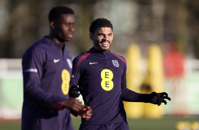Tottenham's worst situation, Gibbs White's transfer is likely to fail. Media mentions substitute players in case of transfer failure