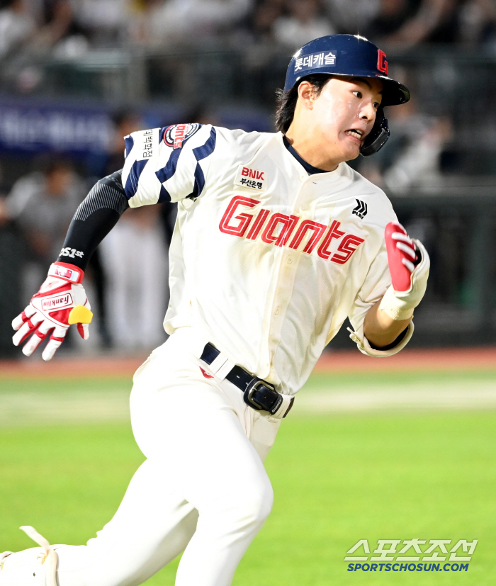 What's the secret to a complete change in the first half of the year when you finished with .300 hitters? Sajik idol Han Taeyang's inner chance is mine. 