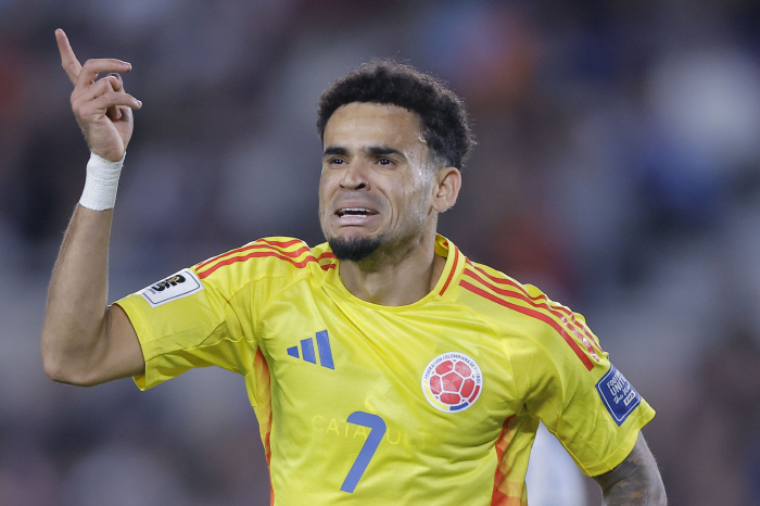 I'm not selling it! Liverpool Diaz NFS Declaration Rejects 108.8 Billion Munich Offer...But you're looking for a striker? Negotiations with BBC Newcastle begin