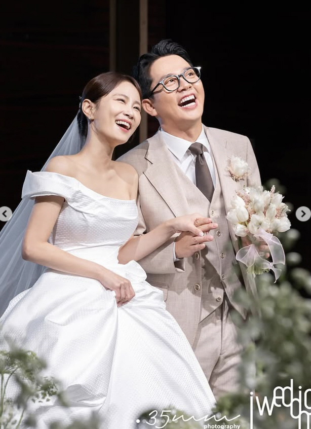 Kim Ji-min ♥ Kim Jun-ho, I didn't go on my honeymoon..Capturing Mangwon-dong, the first anniversary since the wedding