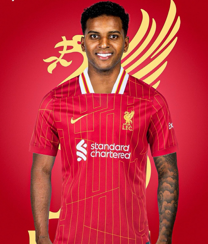 Liverpool went crazy this summer! HERE WE GO-class reporter recognized 210 billion Supernova, followed by 68 goals and 51 assists, world-class winger Jung Jo-joon