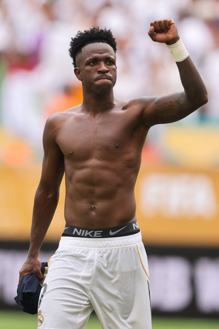 Liverpool's revenge on Real begins! Recruiting Vinicius to Throw 210 Billion...Friction between renewal of contract with club → Will it lead to shock decision