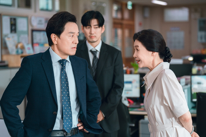  'It's not Yoon Gye Sang. He saved NG'. SBS's 'Try' and 'Stove League'