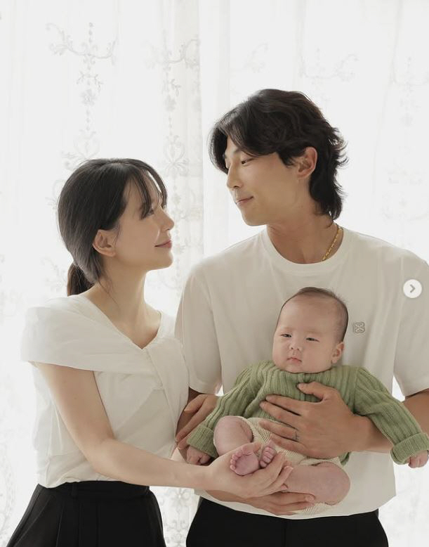 The place where I left the genius shortstop to be a proud father? First billion-year salary in life → 3 months son baby formula buff...Rebuilding the 9th-ranked team in the second half, it's in this guy's hands. 