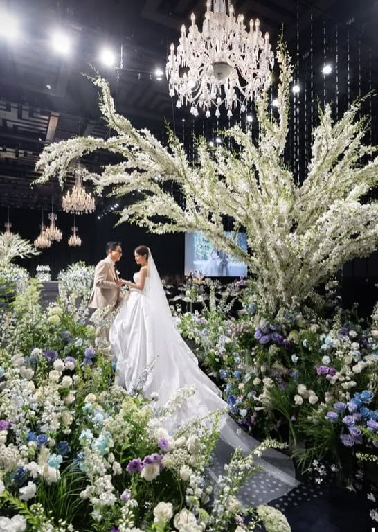  'Kim Jun-ho ♥' Kim Ji-min's 1200 people's wedding speech, 'Thank you to everyone who shone, I'll live well.'