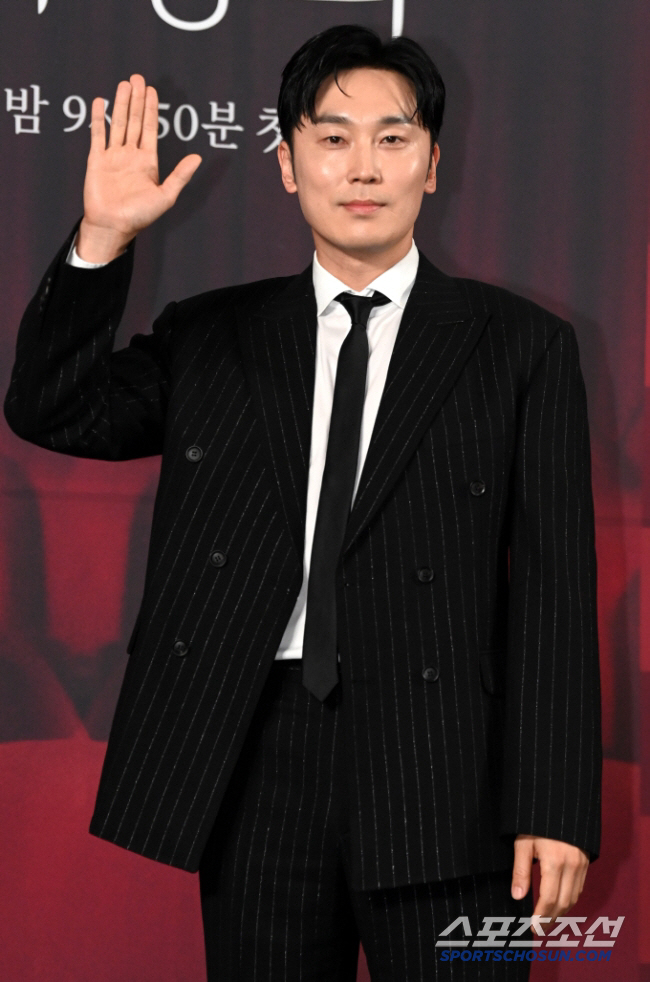 Seo Hyun-woo, what about the brave citizen who blocked the bus driver's assault! I shouted and it stopped