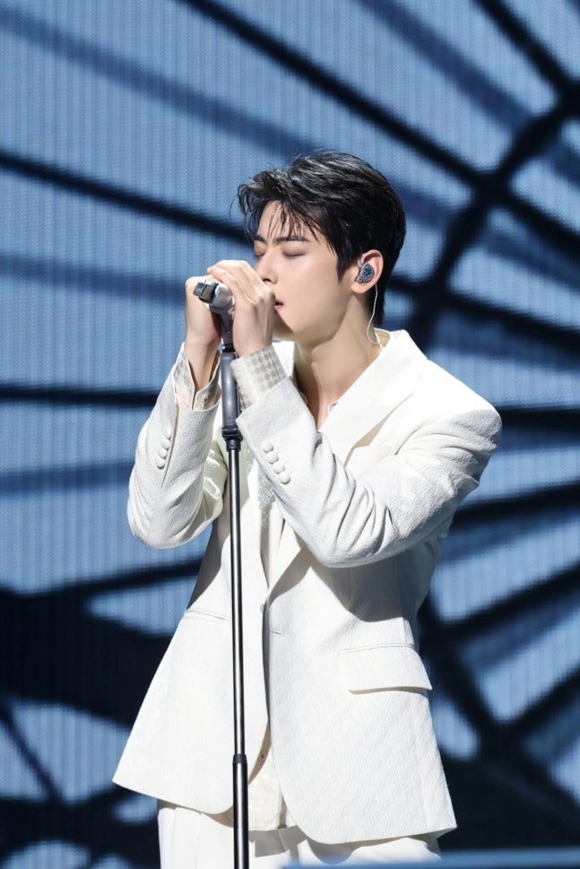 Cha Eun-woo Shares Special Moments with Japanese Fans Ahead of Enlistment