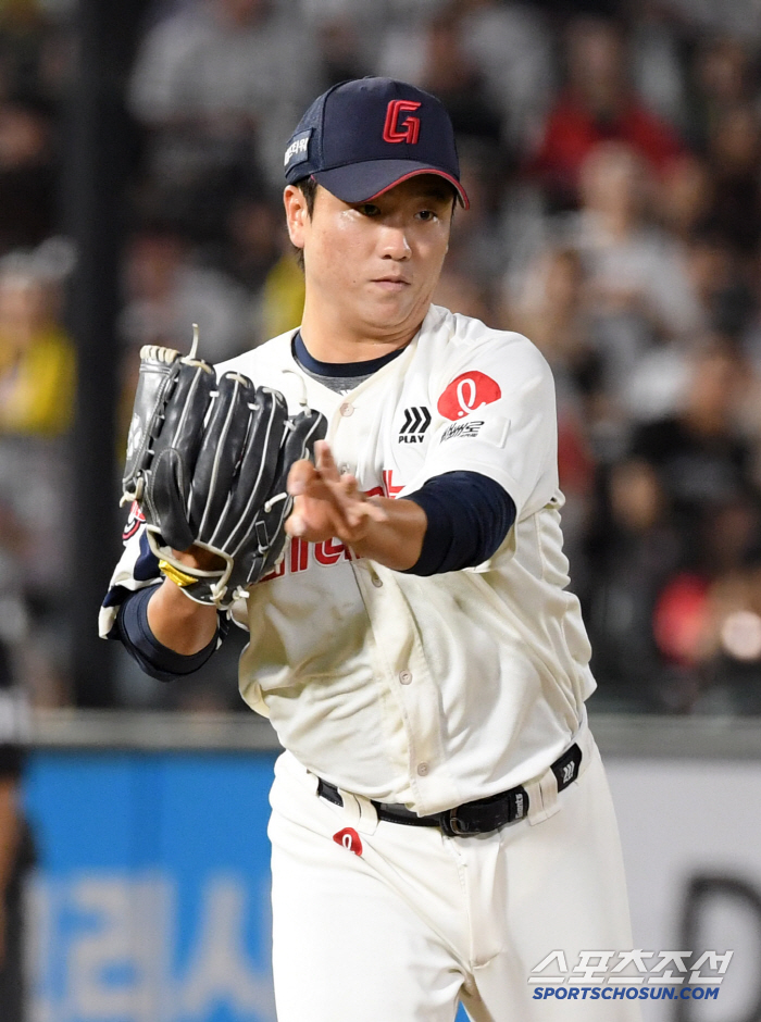2 consecutive games, 3 consecutive games, multi-inning, and top-ranked bullpen → Is the veteran the savior who returned in 632 days? Proud to return to the first team, recovering confidence 