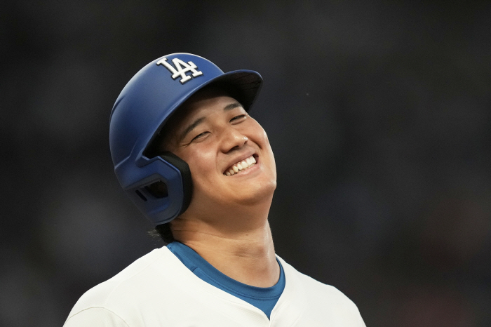 Are you sure you're safe, smiling Ohtani? If we increase the pitching innings, it's about PCA. In fact, the MVP of both leagues